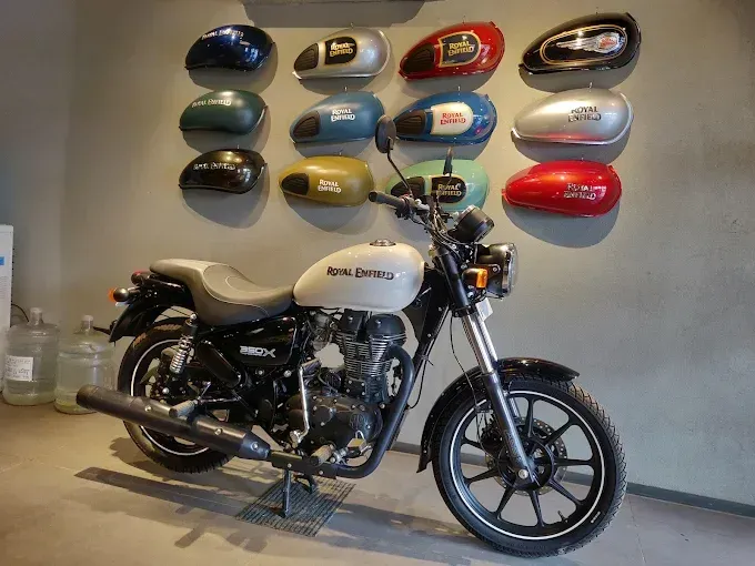 Royal Enfield Showroom - GR Motors in Bokaro