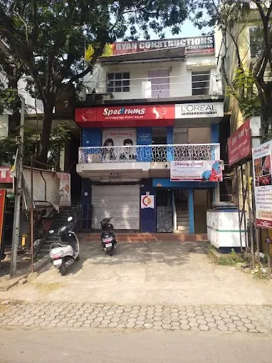 Spectrums Professional Family Salon L'OREAL in Jamshedpur