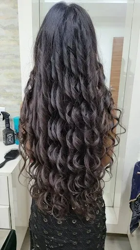 MORAJA - THE FAMILY SALON in Jamshedpur