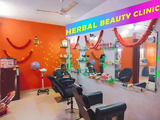 HERBAL BEAUTY CLINIC in Jamshedpur