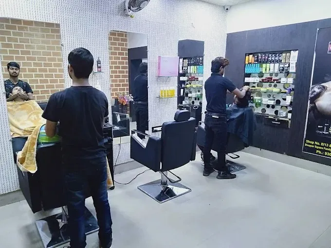 The Hair Maker IN jAMSHEDSPUR